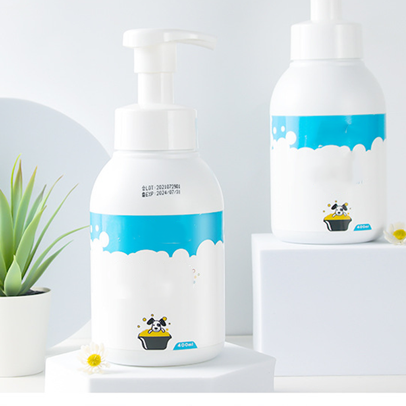 Gentle Plant-Based Deodorizing Foam for Pets - Image 3