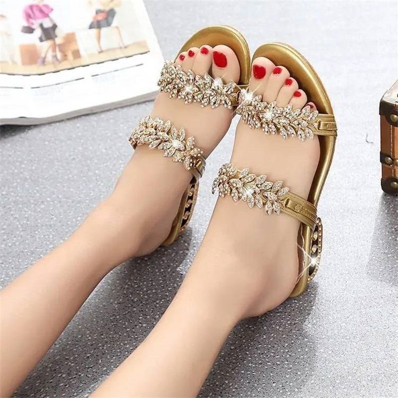 Modische Damen Sandalen – Flacher Absatz, Strass & Metallverzierung Für Sommer & Alltag - Image 3